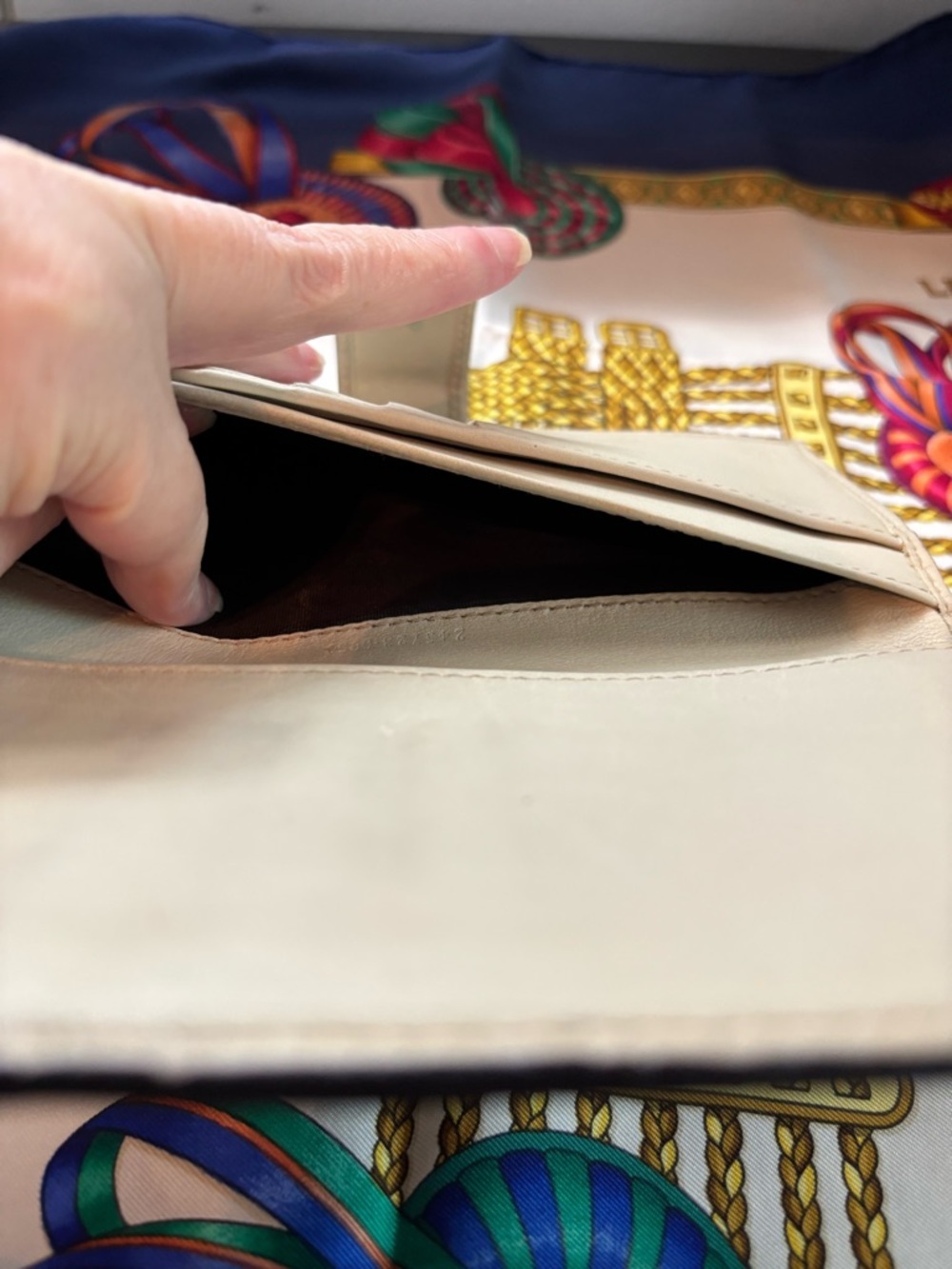 Authentic Gucci "Lovely" Heart Guccissima Continental Wallet 2in1 WOC Conversion - Picture 8 of 14